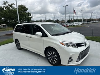 Used 2018 Toyota Sienna Limited Premium image 1