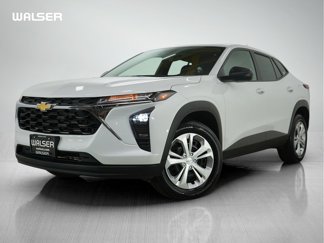 Used 2024 Chevrolet Trax LS w/ Driver Confidence Package image 1