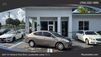 Used 2013 Nissan Versa SV image 1