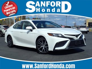 Used 2022 Toyota Camry SE image 1