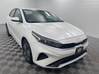 Used 2023 Kia Forte LXS image 1