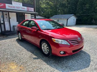 Used 2011 Toyota Camry XLE image 1