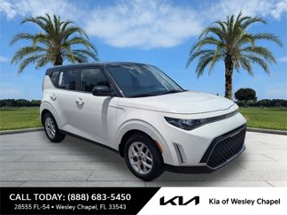 Certified 2023 Kia Soul S image 1