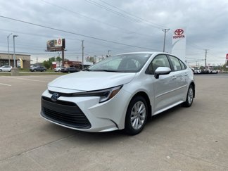 New 2025 Toyota Corolla LE image 1