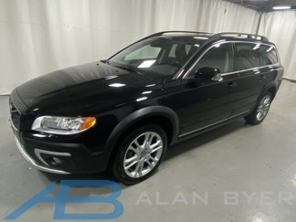 Used 2016 Volvo XC70 T5 Platinum w/ Protection Package image 1