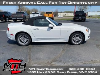 Used 2017 FIAT 124 Spider Classica image 1