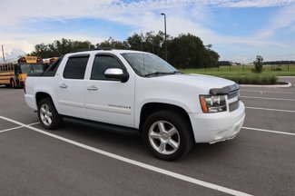 Used 2008 Chevrolet Avalanche LTZ w/ LTZ Preferred Equipment Group image 1