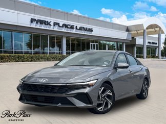 Used 2024 Hyundai Elantra Limited image 1