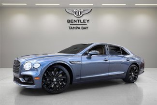 Used 2022 Bentley Flying Spur W12 image 1