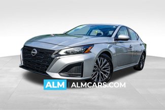 Used 2023 Nissan Altima 2.5 SV image 1