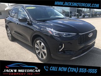 Used 2023 Ford Escape Platinum image 1