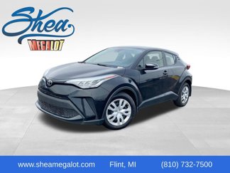 Used 2022 Toyota C-HR XLE image 1