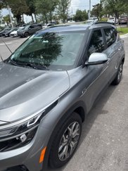 Used 2021 Kia Seltos EX image 1