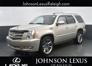 Used 2013 Cadillac Escalade Premium image 1