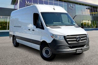 Used 2022 Mercedes-Benz Sprinter 2500 image 1