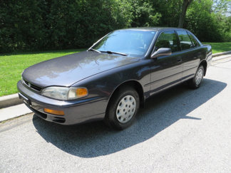 Used 1996 Toyota Camry LE image 1
