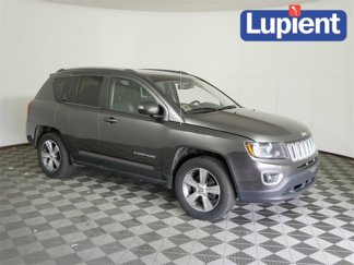 Used 2017 Jeep Compass High Altitude image 1