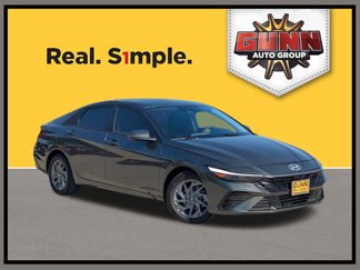 Used 2024 Hyundai Elantra SEL video 1