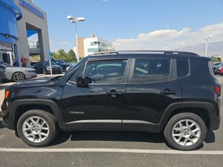 Used 2020 Jeep Renegade Latitude w/ Cold Weather Group image 1