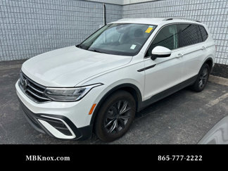 Used 2023 Volkswagen Tiguan SE image 1