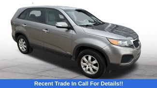 Used 2011 Kia Sorento LX image 1