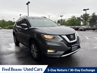 Used 2018 Nissan Rogue SV w/ Sun & Sound Touring Package image 1