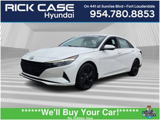 Used 2022 Hyundai Elantra SEL image 1