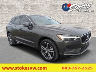 Used 2018 Volvo XC60 T5 Momentum w/ Convenience Package image 1