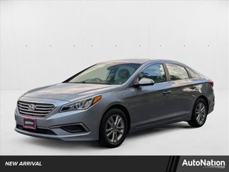 Used 2017 Hyundai Sonata SE image 1