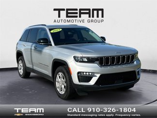 Used 2023 Jeep Grand Cherokee Limited image 1