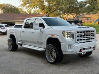 Used 2021 GMC Sierra 2500 AT4 image 1