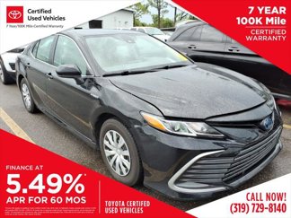 Certified 2021 Toyota Camry LE image 1