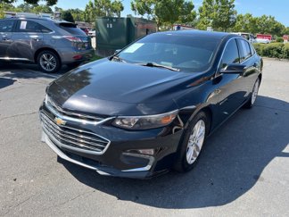 Used 2017 Chevrolet Malibu LT image 1