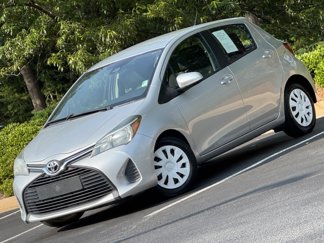 Used 2017 Toyota Yaris L image 1