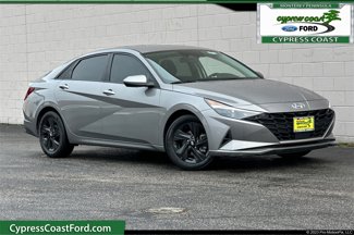 Used 2021 Hyundai Elantra SEL w/ Convenience Package image 1