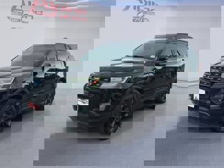 Used 2017 Ford Explorer XLT w/ Equipment Group 202A image 1