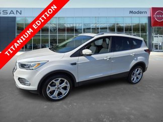 Used 2019 Ford Escape Titanium image 1