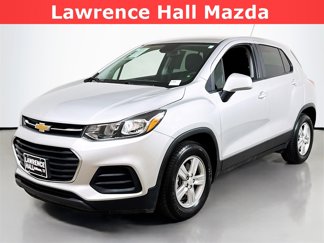 Used 2022 Chevrolet Trax LS w/ Tint and Cruise Package image 1
