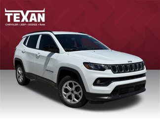 New 2025 Jeep Compass Latitude image 1
