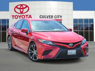 Used 2019 Toyota Camry SE image 1