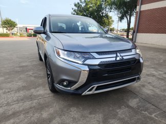 Used 2019 Mitsubishi Outlander SE image 1