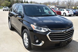 Used 2021 Chevrolet Traverse LT image 1