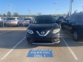 Used 2016 Nissan Rogue SV image 1