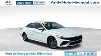 Used 2024 Hyundai Elantra SEL image 1