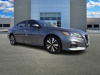 Certified 2022 Nissan Altima 2.5 SV image 1
