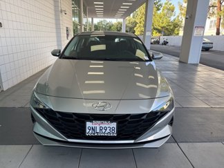 Used 2023 Hyundai Elantra SEL image 1