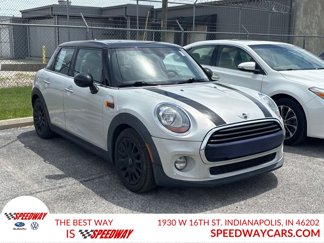 Used 2016 MINI Cooper 4-Door Hardtop image 1