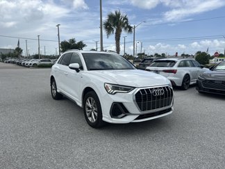 Used 2024 Audi Q3 2.0T Premium image 1