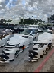 Used 2019 Toyota Camry LE image 1