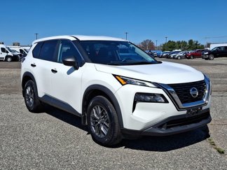 Used 2021 Nissan Rogue S image 1